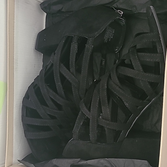 Jessica Cline Lace Up Heels, 11 W - Picture 6 of 7